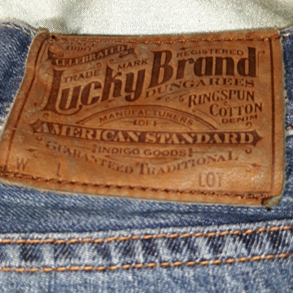 Lucky Jean's Sz. 38"× 32"